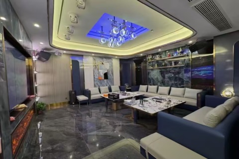 义乌星辉KTV诚聘礼仪模特 点亮你的时尚职业之路